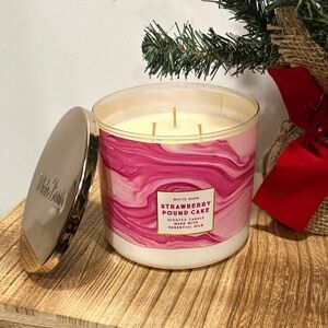White Barn Strawberry Pound Cake 3-wick Candle-NEVER USED